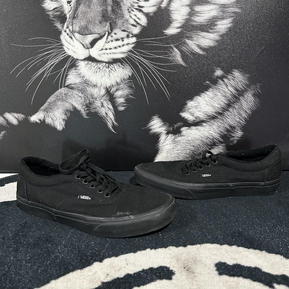 Vans Authentic VN000EE3BKA Athletic Sneaker Men's 9.5 Black Walking Running